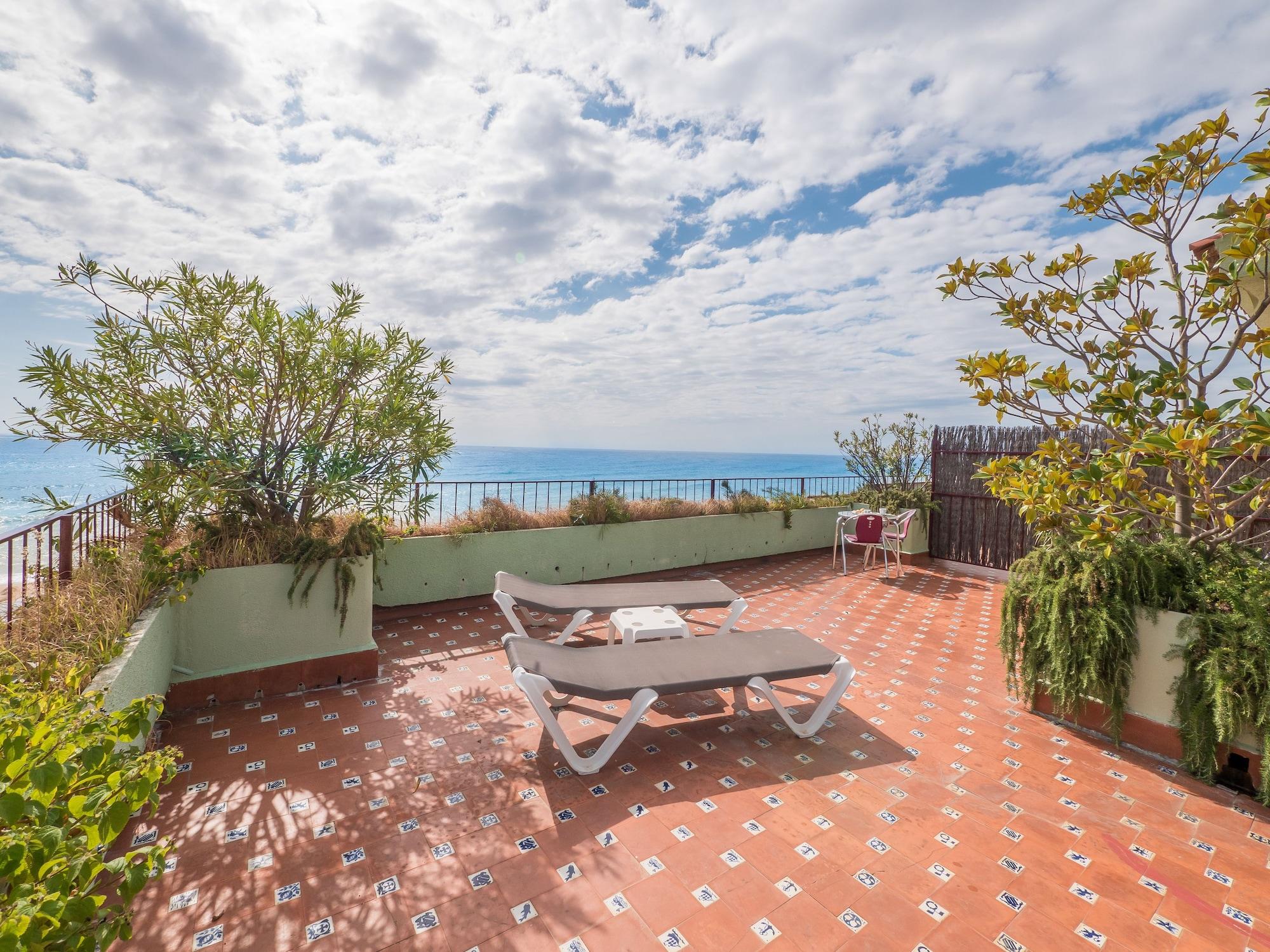 Hotel Checkin Garbí Calella Exteriér fotografie
