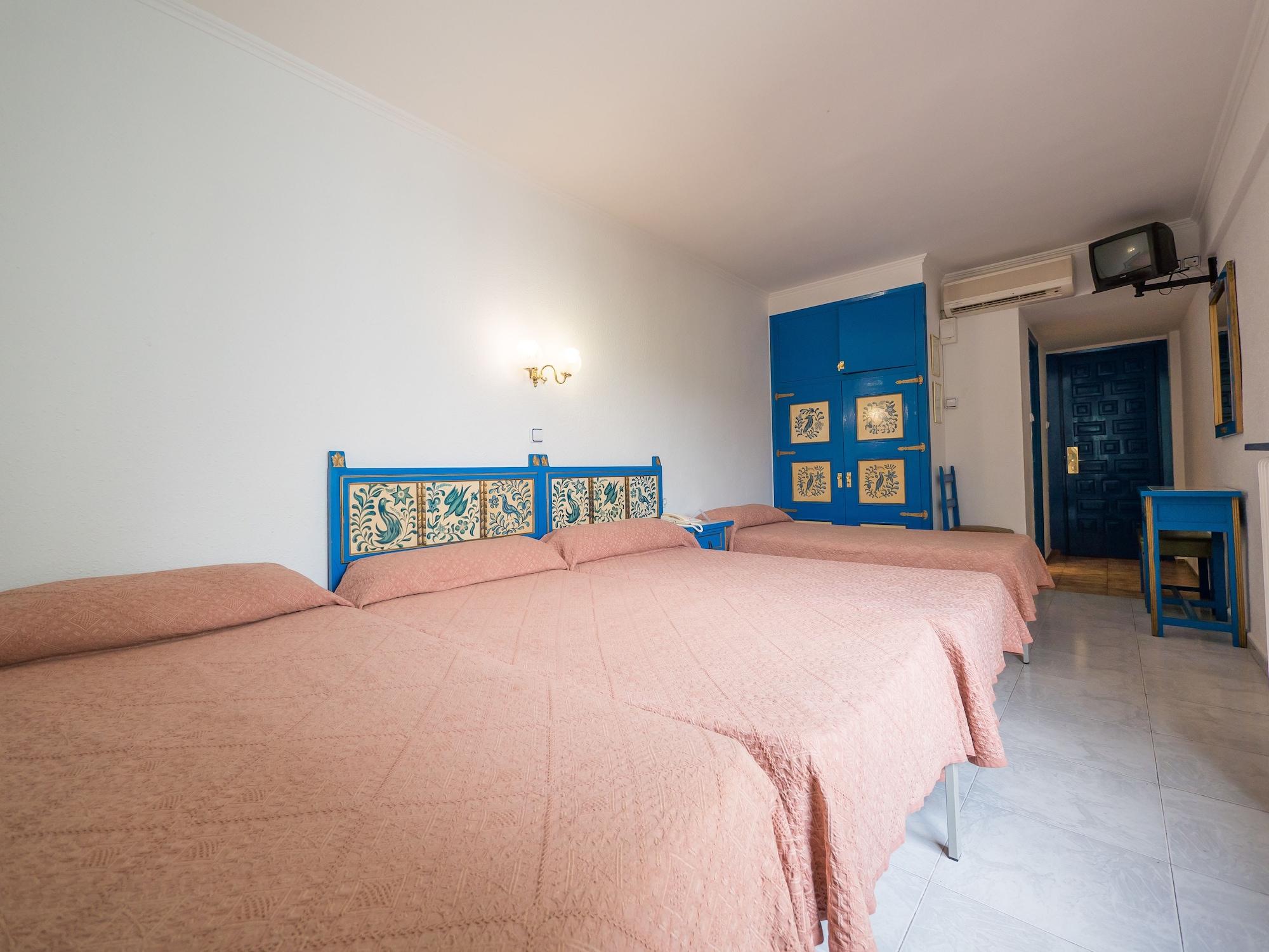 Hotel Checkin Garbí Calella Exteriér fotografie