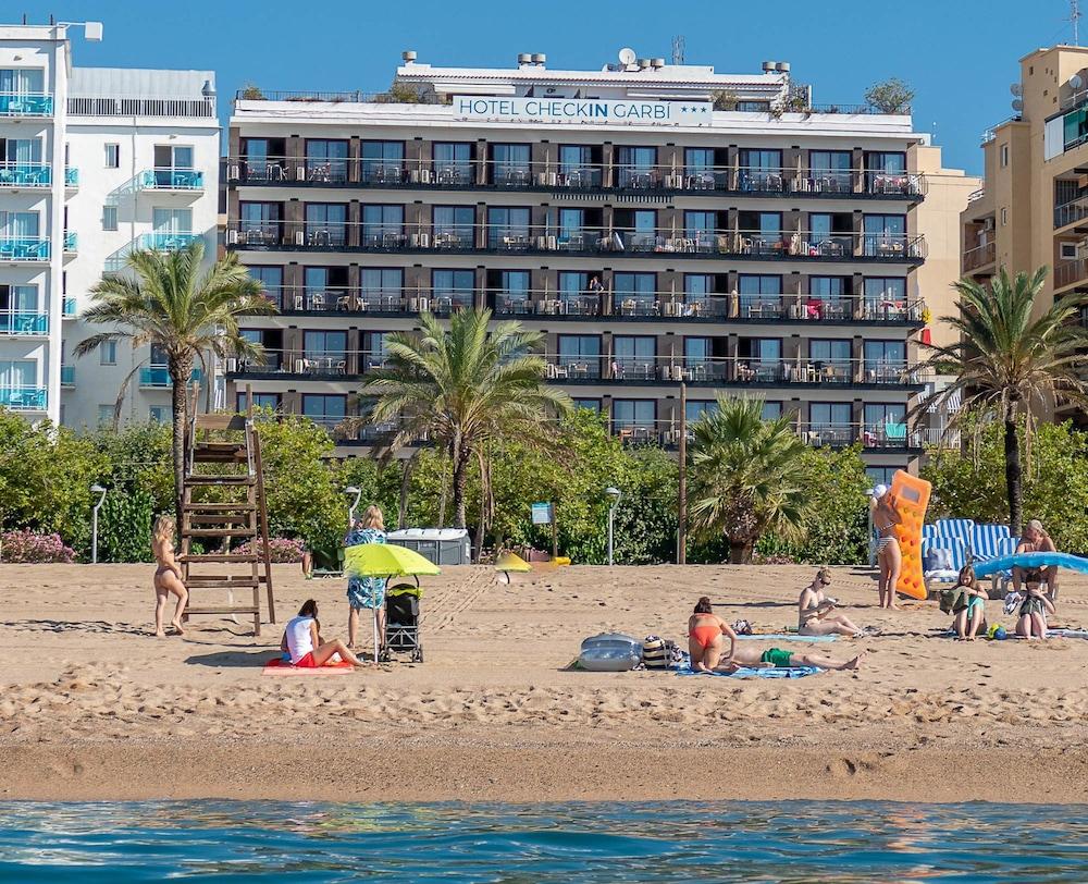 Hotel Checkin Garbí Calella Exteriér fotografie