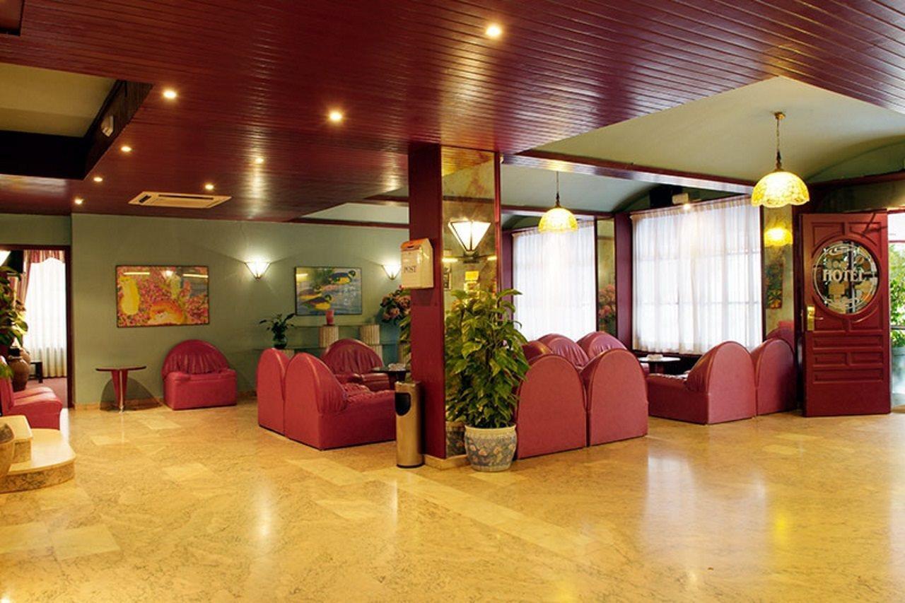 Hotel Checkin Garbí Calella Exteriér fotografie